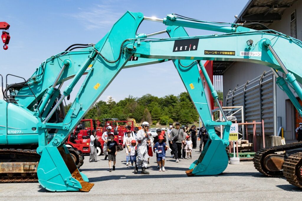 建設機械に触れて学ぶSDGs　アクティオが親子向け体験ワークショップ開催