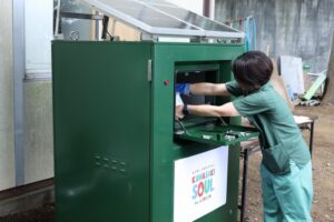動物公園の食べ残しが地域の恵みに　komhamが支える川崎発の資源循環モデル