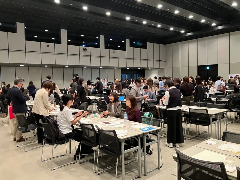 社内報アワード2026の開場時に交流する社内報・IC担当者